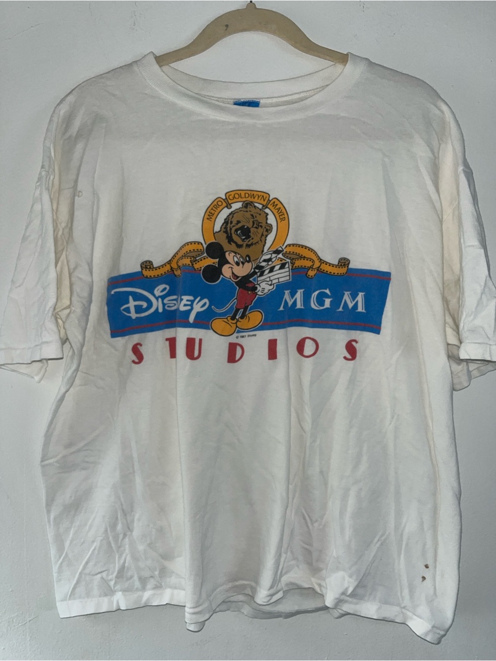 Disney White Short-Sleeve MGM Studios Graphic Tee with Mickey Mouse